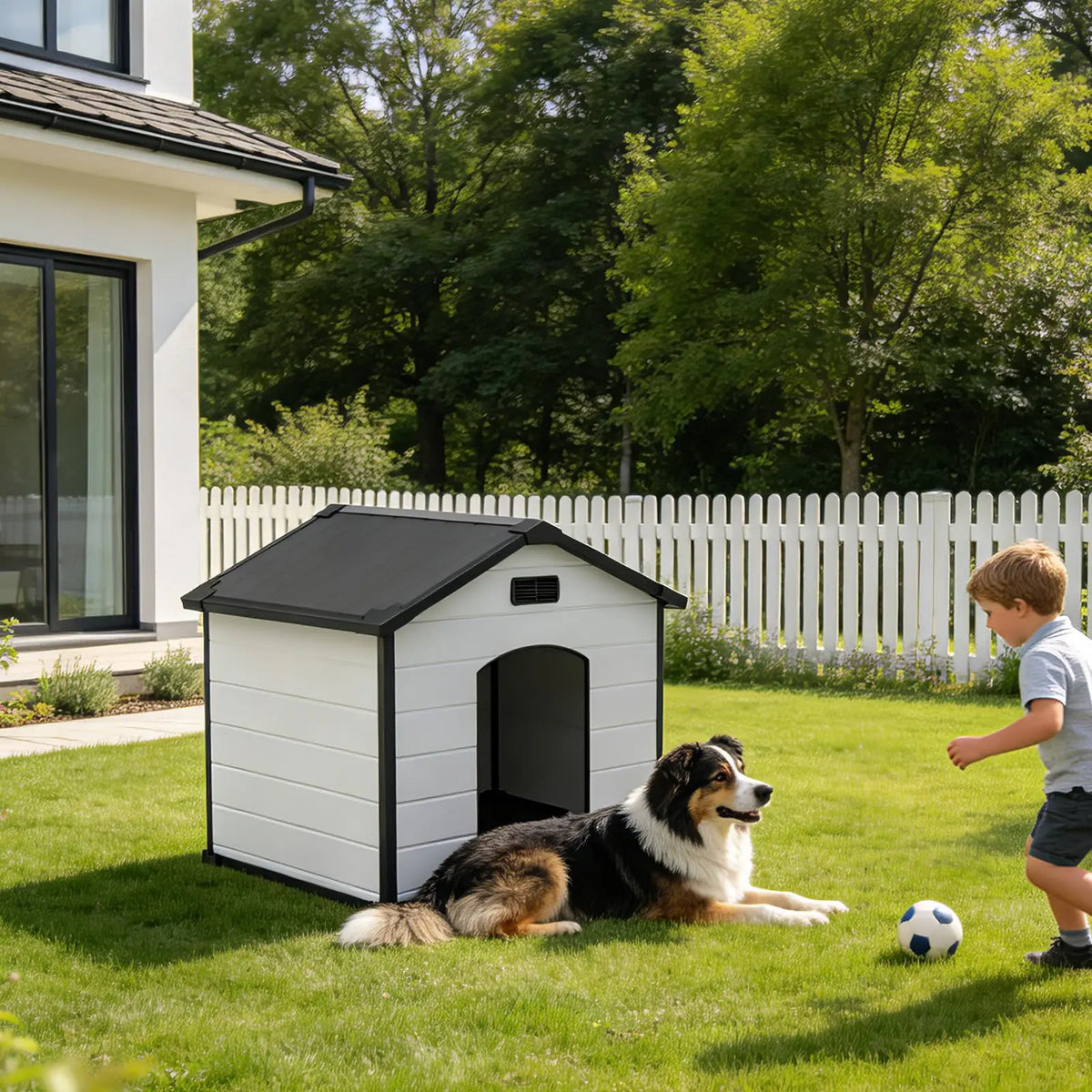 Outdoor Dog House Waterproof Insulated Kennel With Elevated Floor