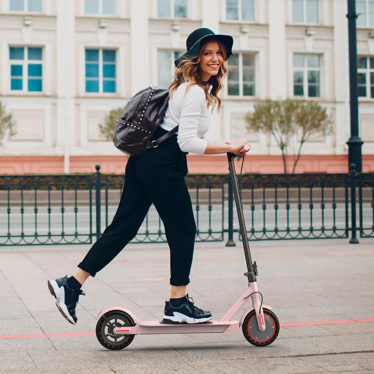 AOVOPRO Foldable Electric Scooter With 350W Motor And Long Range